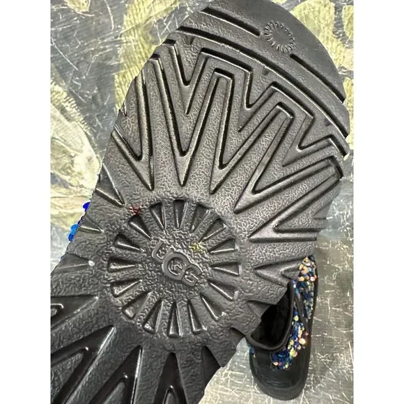 New UGG Classic Short Stellar Sequin Size Us 6 - Picture 8 of 9